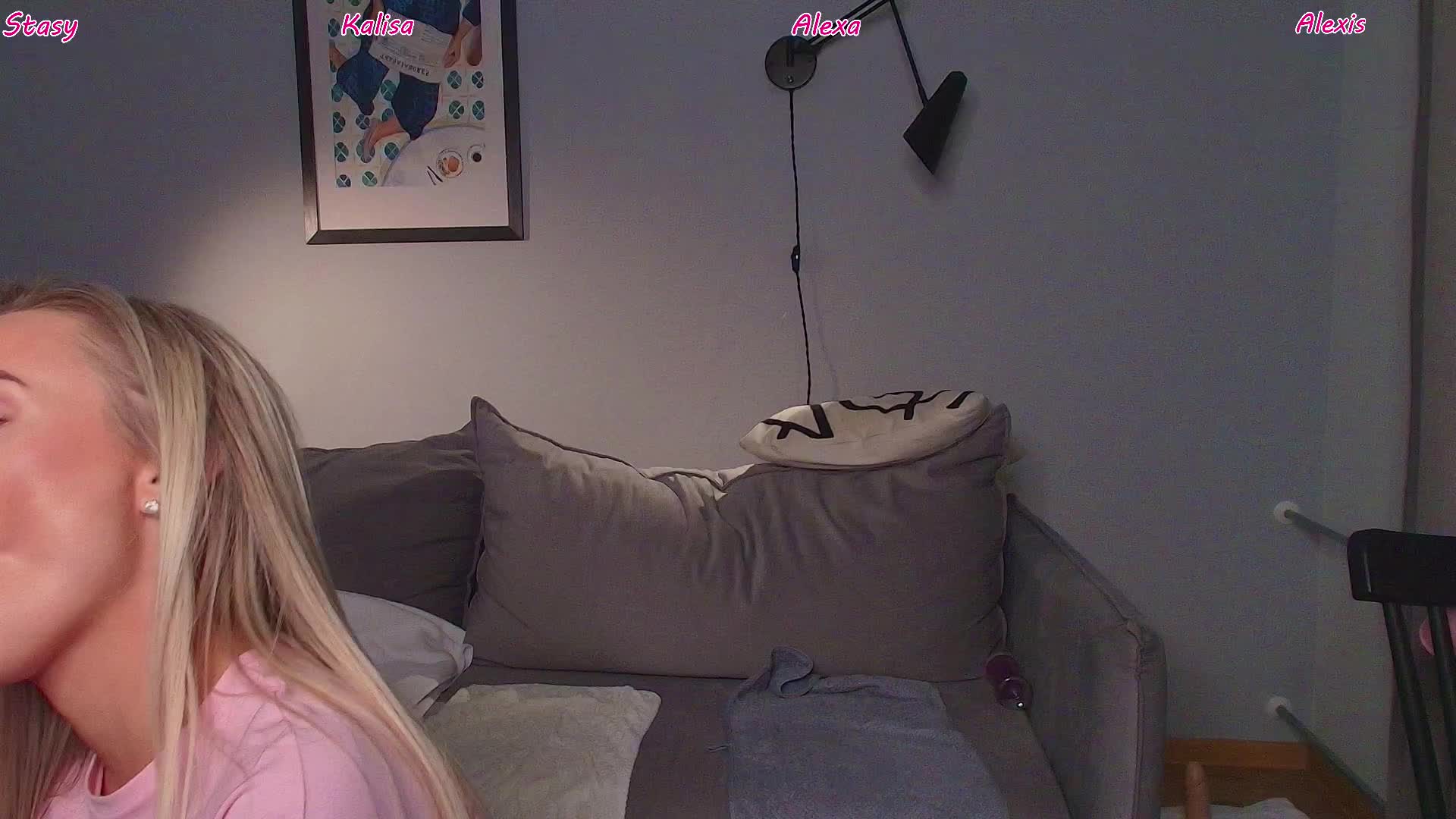 AlexisGrays Cam Model Chat October 12, 2025