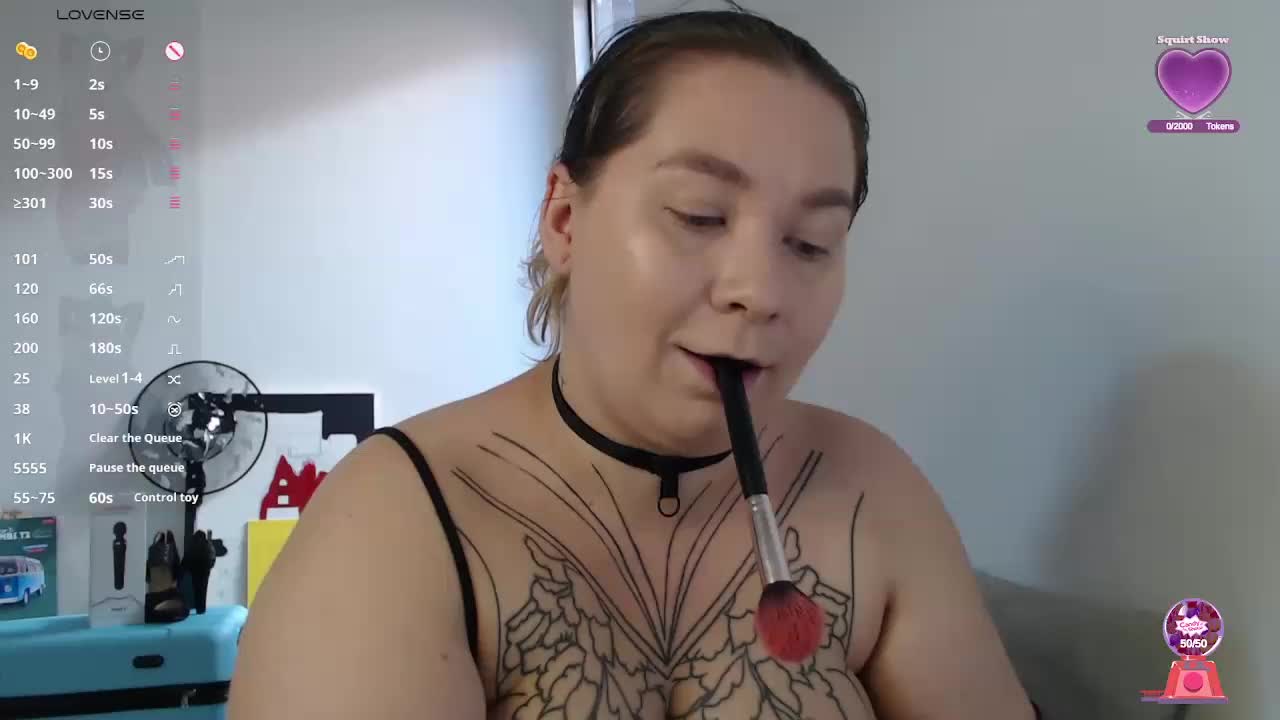 Alisa_U Cam Model Chat October 12, 2025