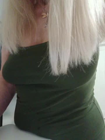 Tata42 Cam Model Chat October 12, 2025