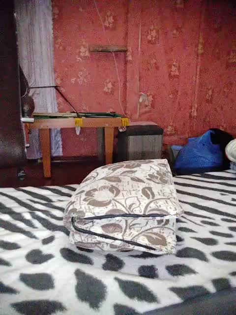 884_Sensuality_885 Cam Model Chat October 12, 2025