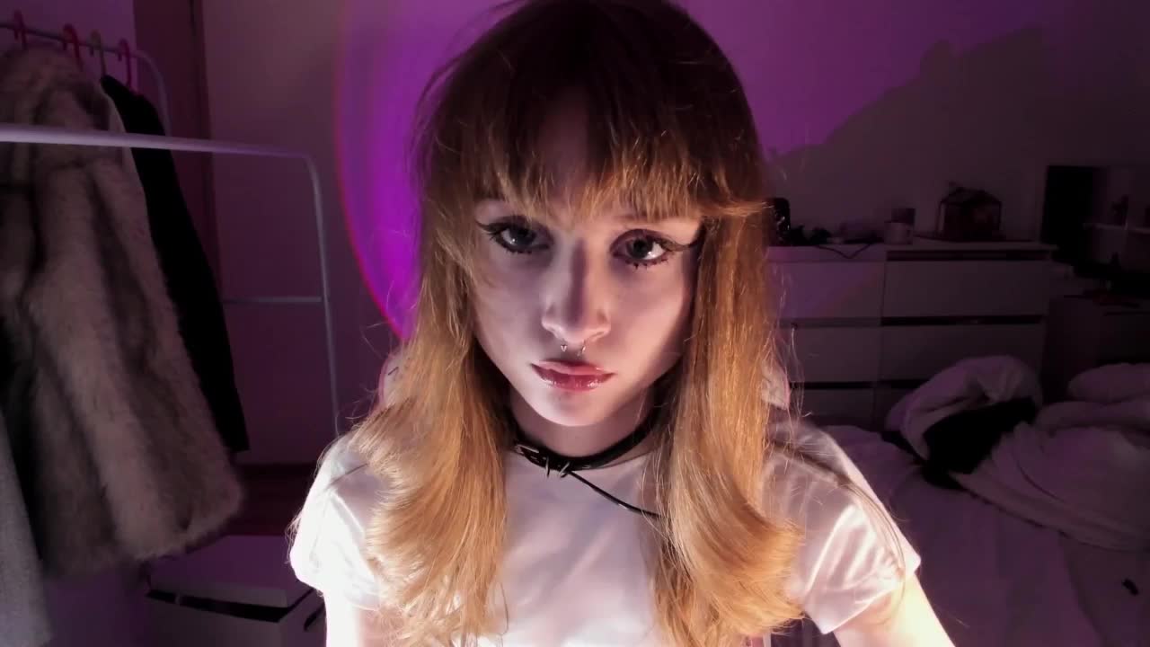 mnepohuyy Cam Model Chat October 12, 2025