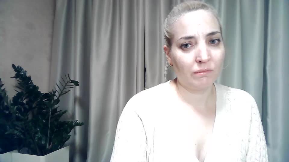 mariska-kiska Cam Model Chat October 12, 2025