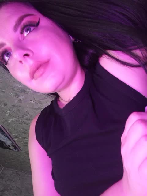 Nata17-1 Cam Model Chat October 12, 2025