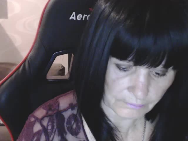 KatarinaGloss Cam Model Chat October 12, 2025