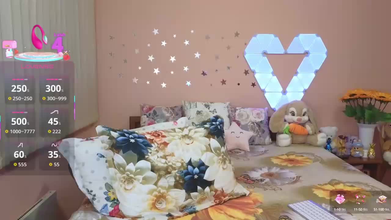 _L_o_v_e_ Cam Model Chat October 12, 2025