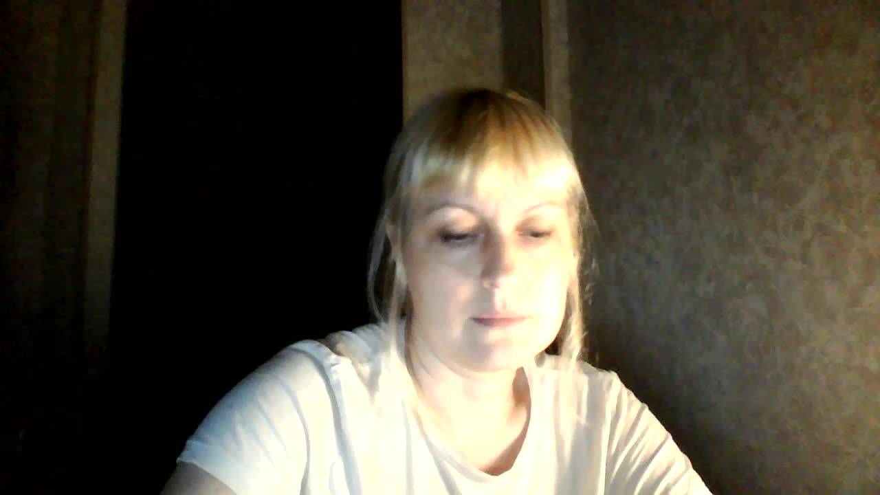 krisss2016 Cam Model Chat October 12, 2025