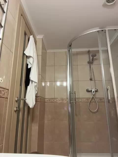 jucieLussie Cam Model Chat October 12, 2025