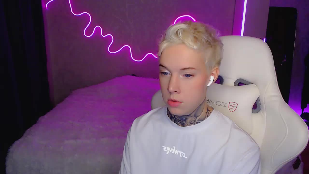 tezes Cam Model Chat October 12, 2025