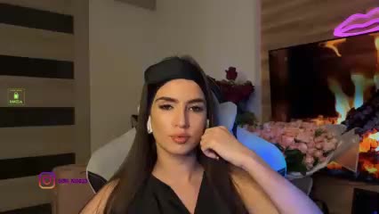 Sofi-Mi Cam Model Chat October 12, 2025