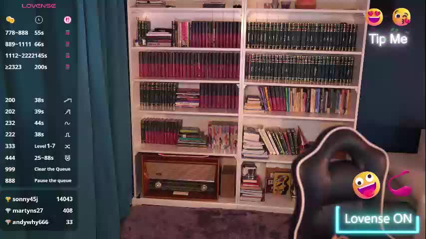 idontlikeguccibelts Cam Model Chat October 12, 2025