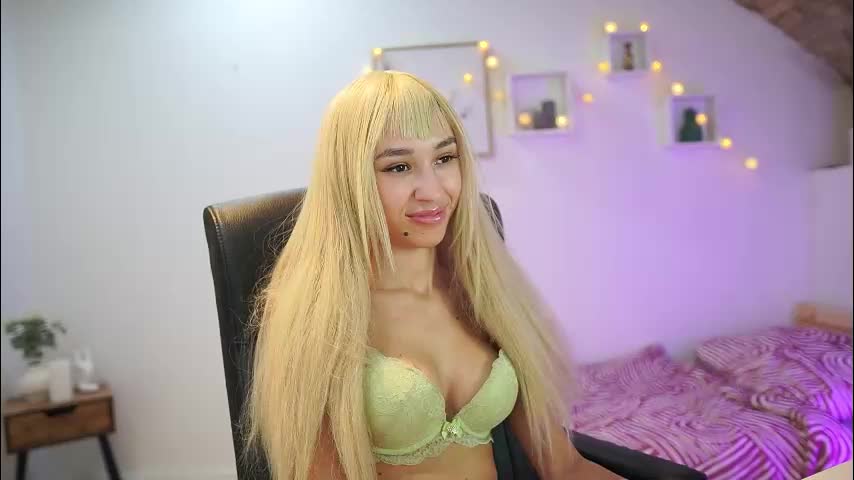 amai__liu Cam Model Chat October 12, 2025