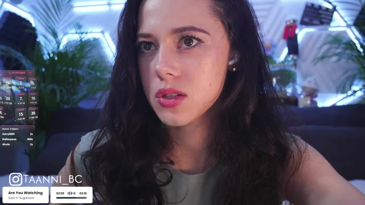 Taanni Cam Model Chat October 12, 2025