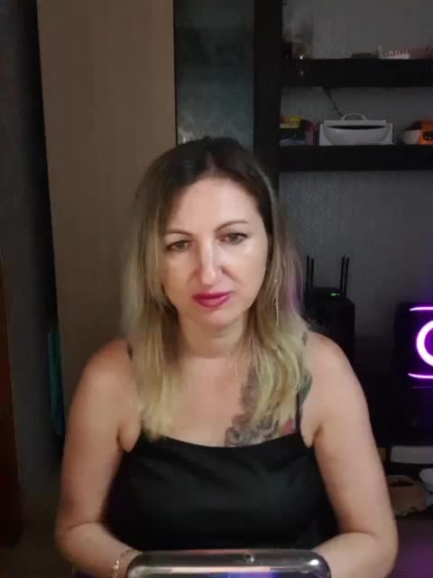 Nushka1984 Cam Model Chat October 12, 2025