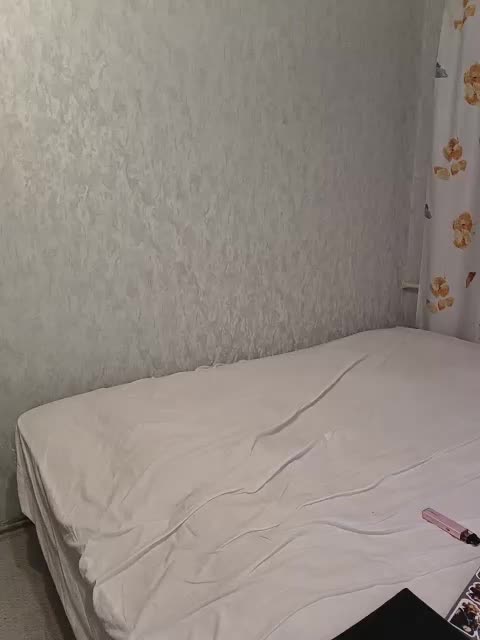 FoxSht Cam Model Chat October 12, 2025