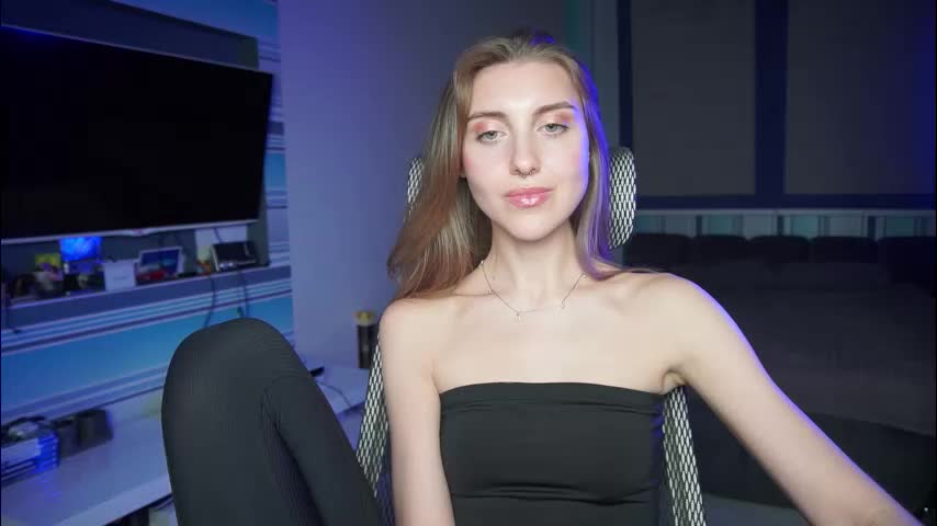 cassiablade1 Cam Model Chat October 12, 2025