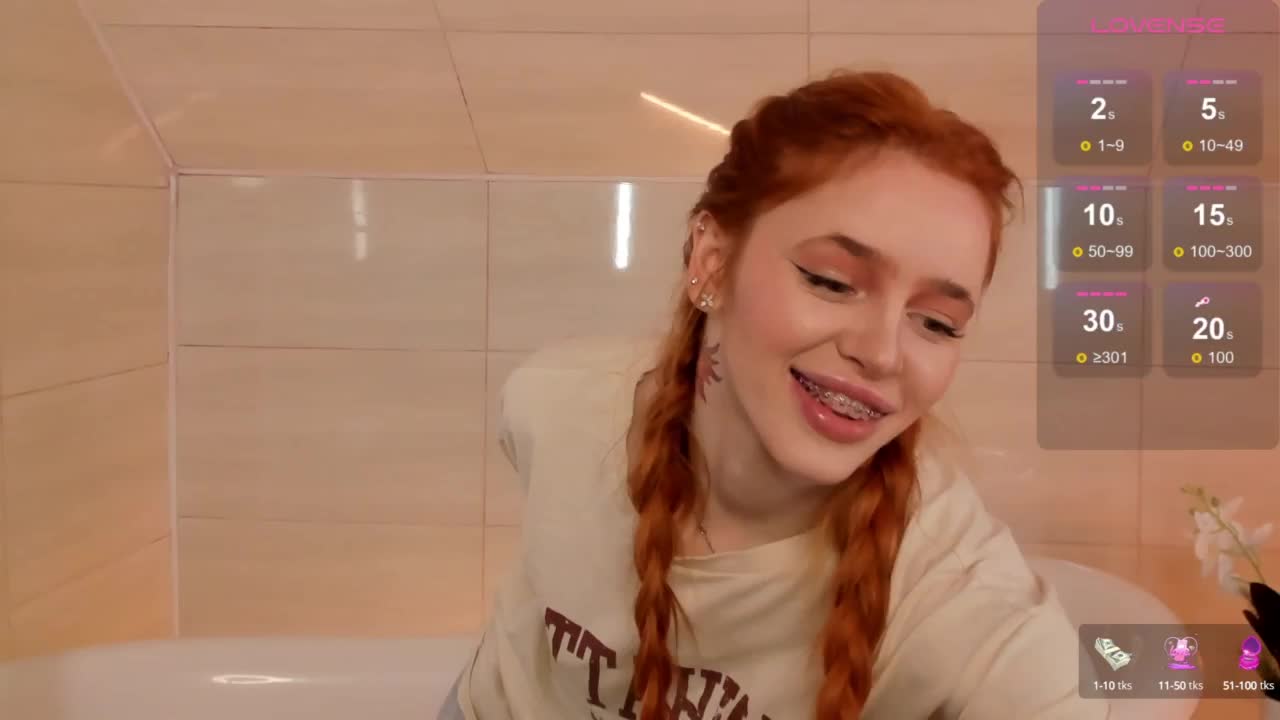 Phoenix_Margo Cam Model Chat October 12, 2025