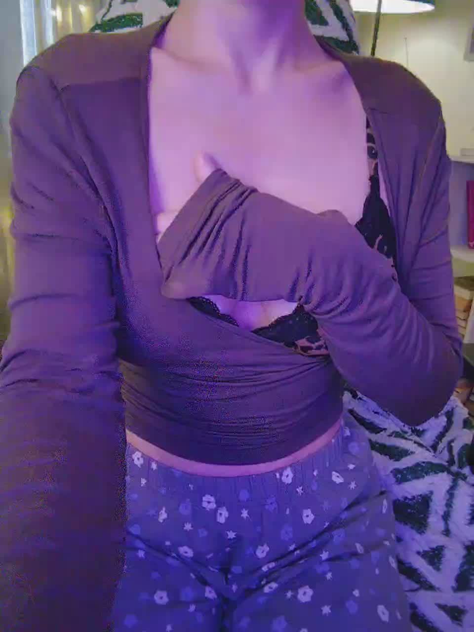 MyLittlegi Cam Model Chat October 12, 2025