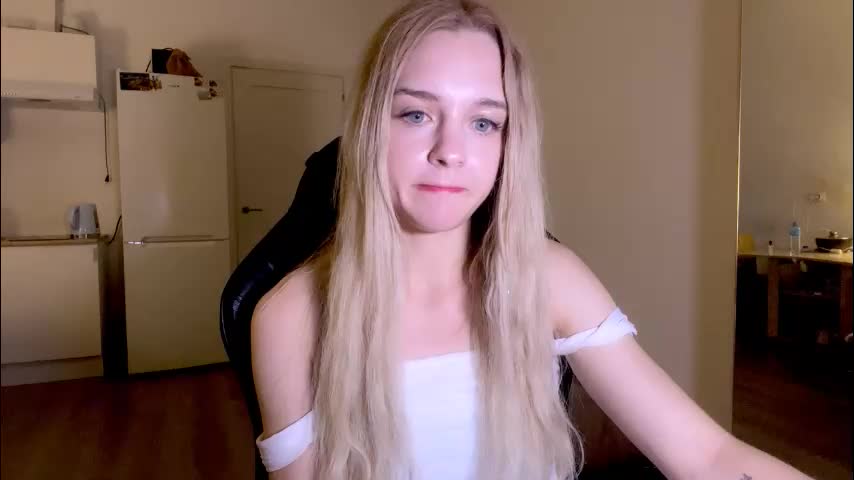 sailormoon666_ Cam Model Chat October 12, 2025