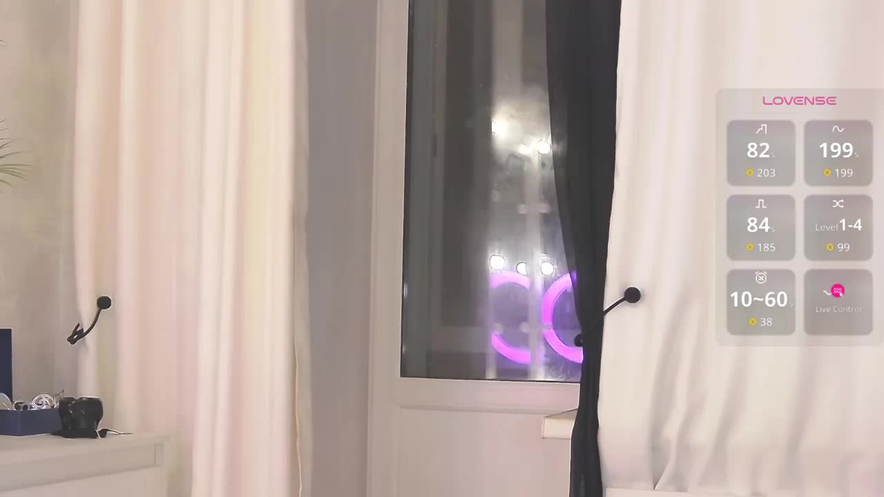 -MARIDRAGON- Cam Model Chat October 12, 2025