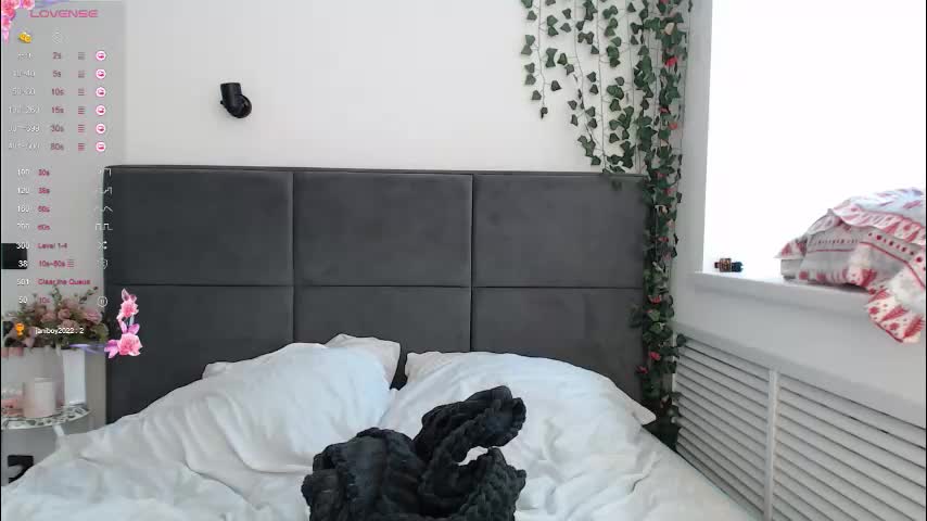 _52_ Cam Model Chat October 12, 2025