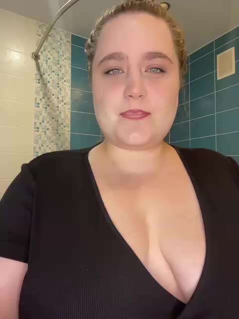 Liiinna Cam Model Chat October 12, 2025