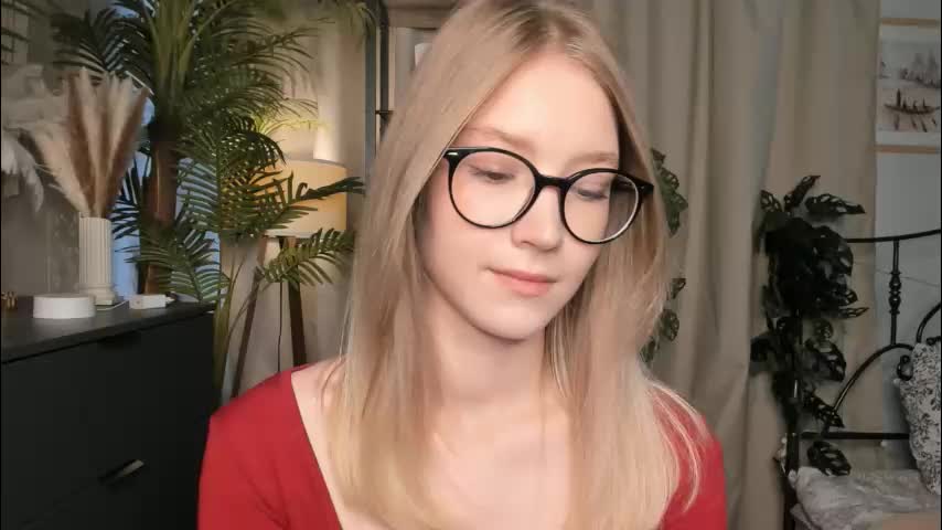 eternity_cuite Cam Model Chat October 12, 2025