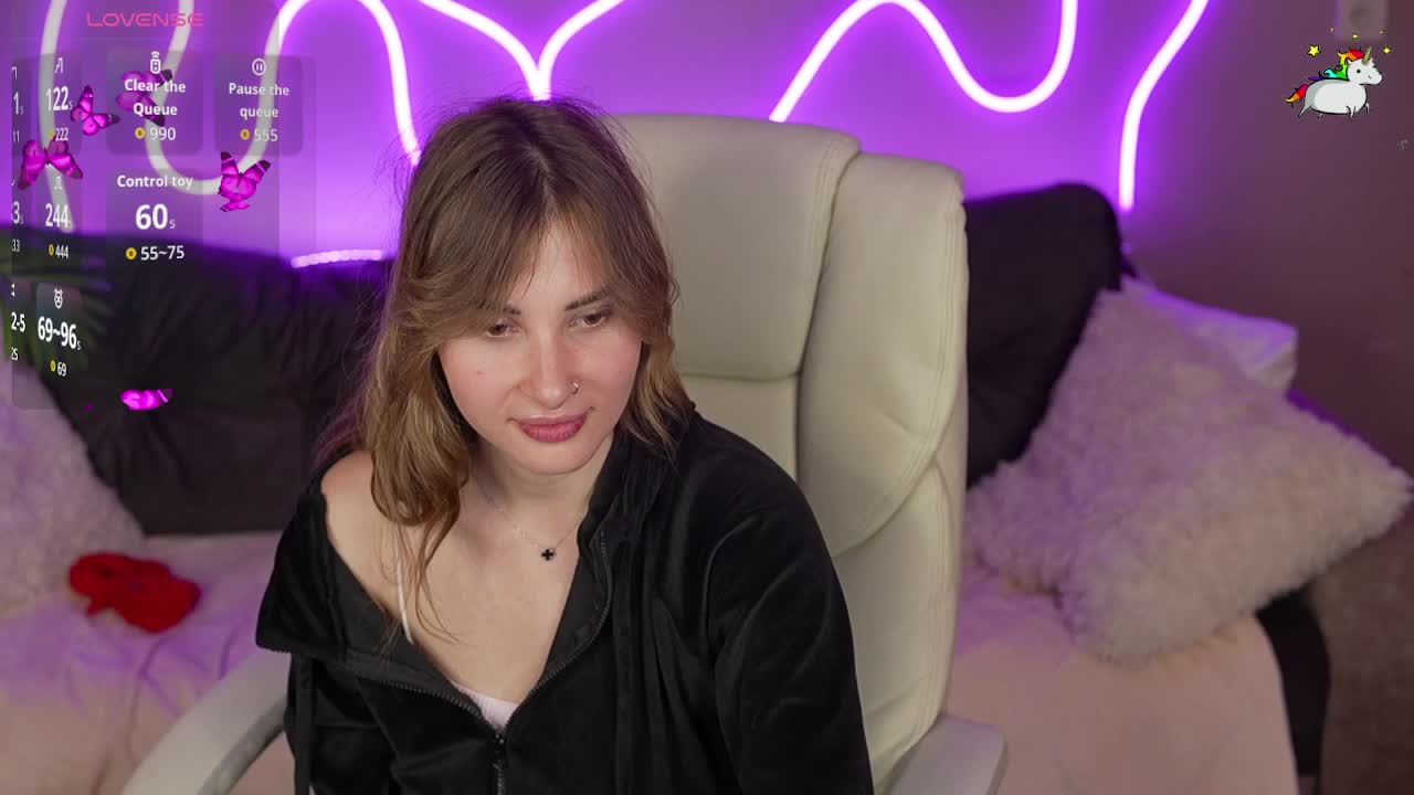 JennyLuv Cam Model Chat October 12, 2025