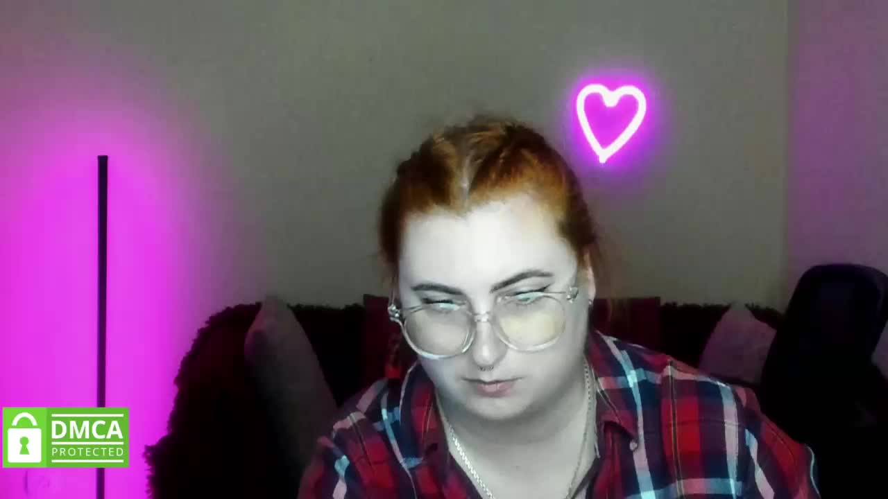 Aliciaredluv Cam Model Chat October 12, 2025