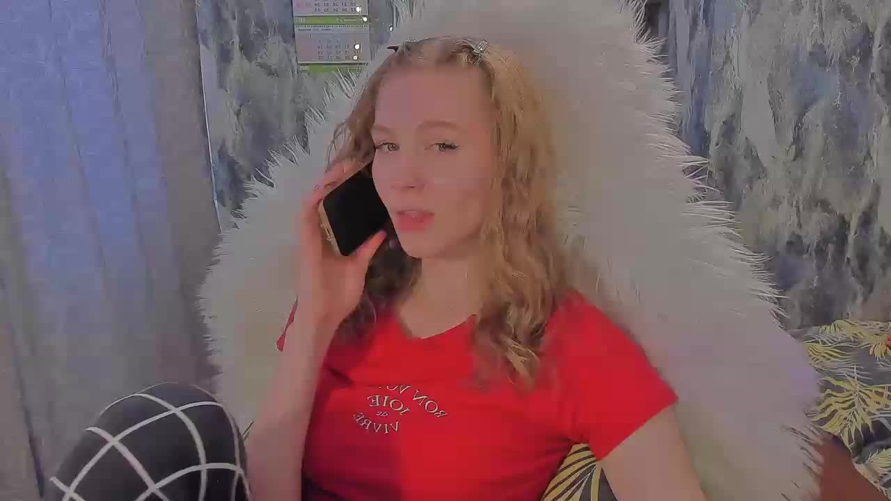 JuxxxsyBunx Cam Model Chat October 12, 2025