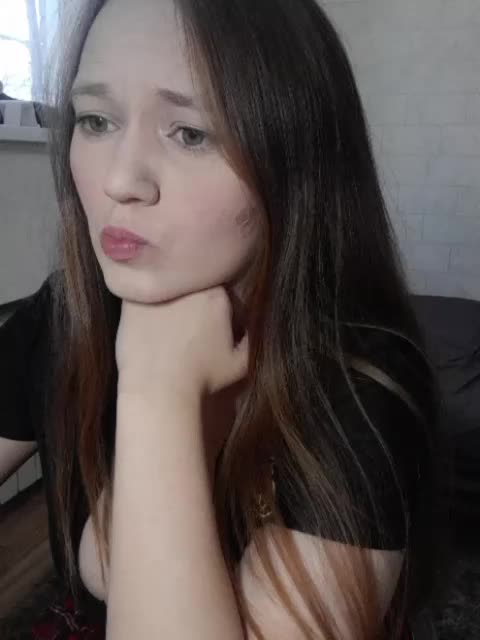 AlisaWyn Cam Model Chat October 12, 2025