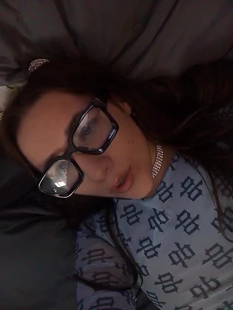 Sofa999 Cam Model Chat October 12, 2025