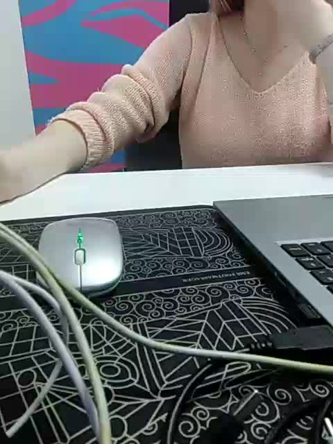 Xo4y-Tpax Cam Model Chat October 12, 2025