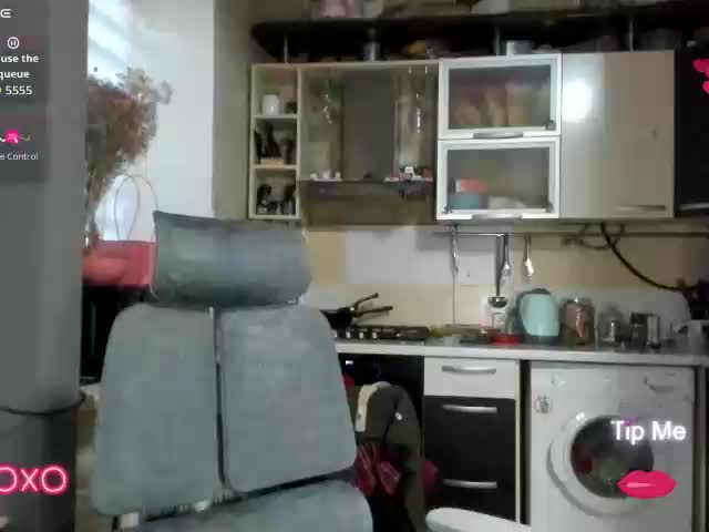 KikNika Cam Model Chat October 12, 2025