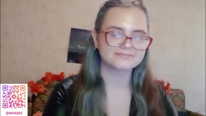 miyabe Cam Model Chat October 12, 2025