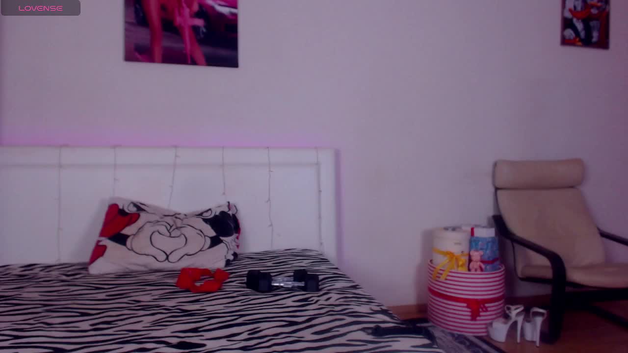 SonjaRay Cam Model Chat October 12, 2025