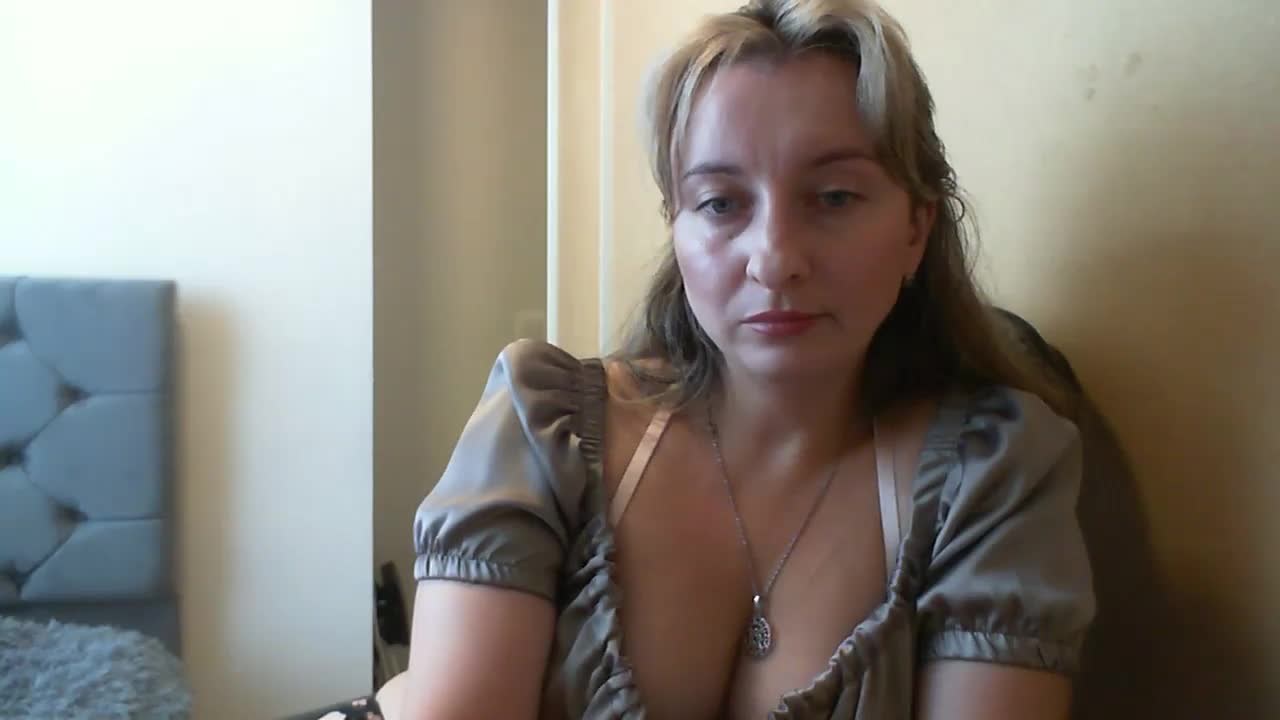 RuslanaFlower Cam Model Chat October 12, 2025