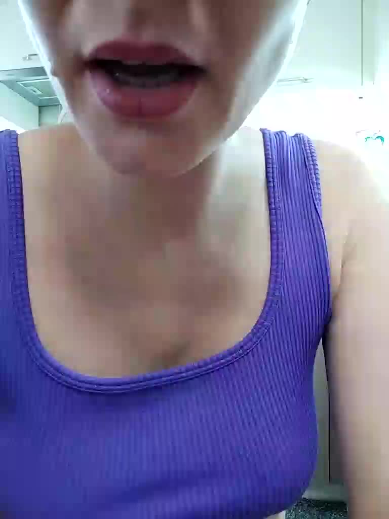 WoowMasha9 Cam Model Chat October 12, 2025