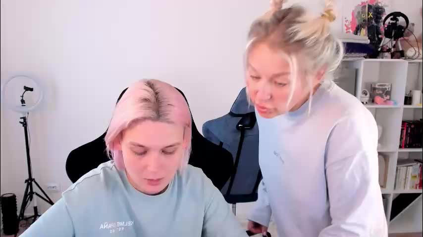 hottyblonds Cam Model Chat October 12, 2025