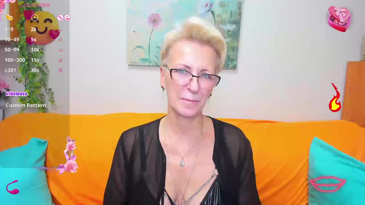iamyourdream89 Cam Model Chat October 13, 2025