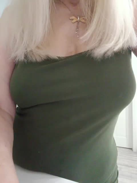 Tata42 Cam Model Chat October 13, 2025