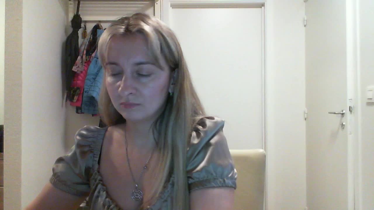 RuslanaFlower Cam Model Chat October 13, 2025