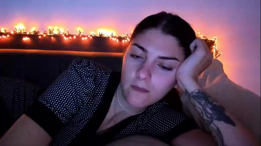 _just_a_simple_girl Cam Model Chat October 13, 2025