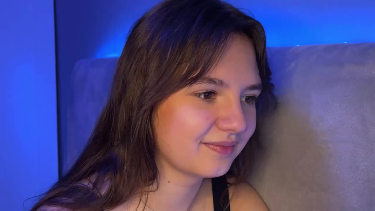 AlisaRichGold Cam Model Chat October 13, 2025