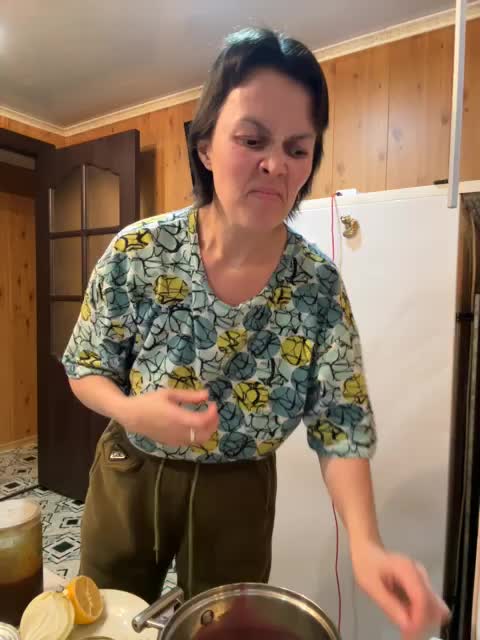 vik77777A Cam Model Chat October 13, 2025