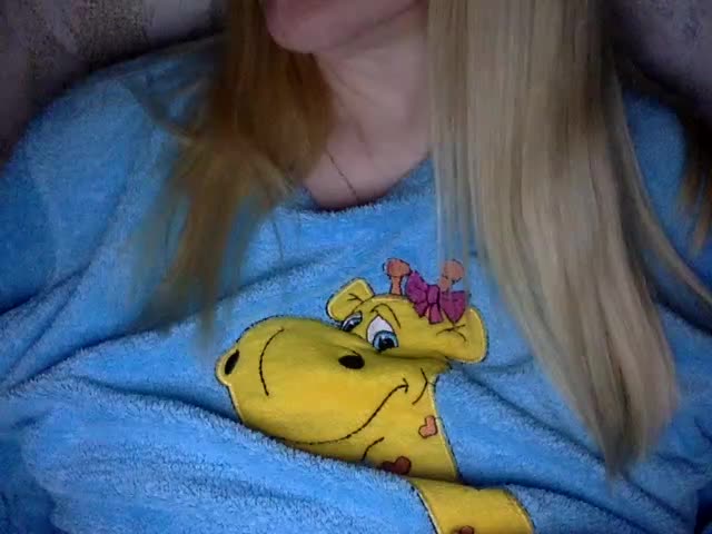 BlondyVio Cam Model Chat October 13, 2025