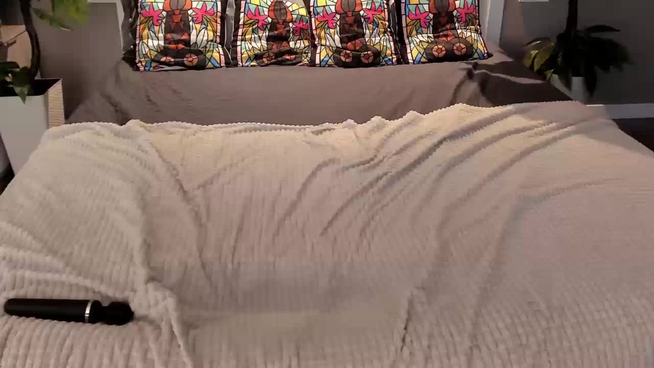 IceDanielles Cam Model Chat October 13, 2025