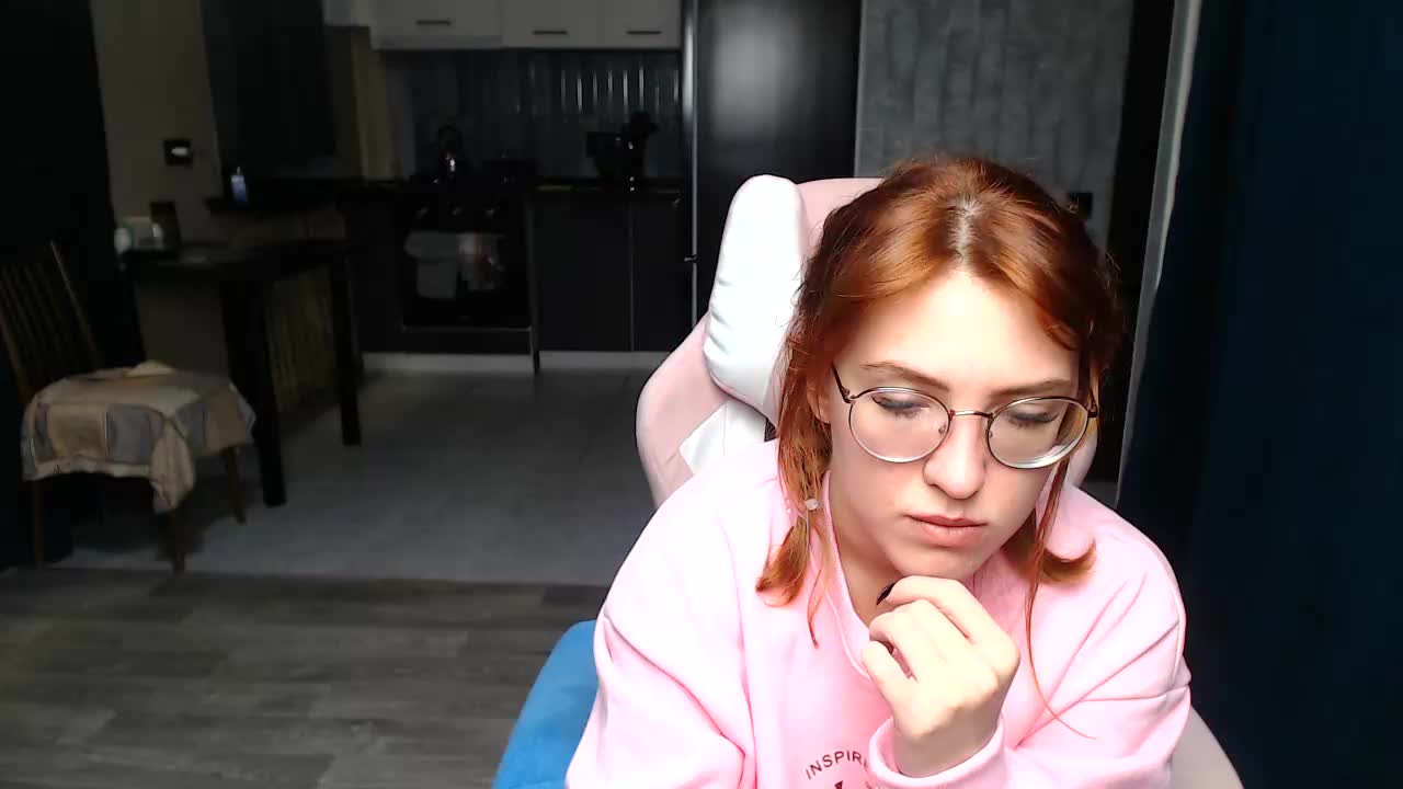 Regimasmile Cam Model Chat October 13, 2025