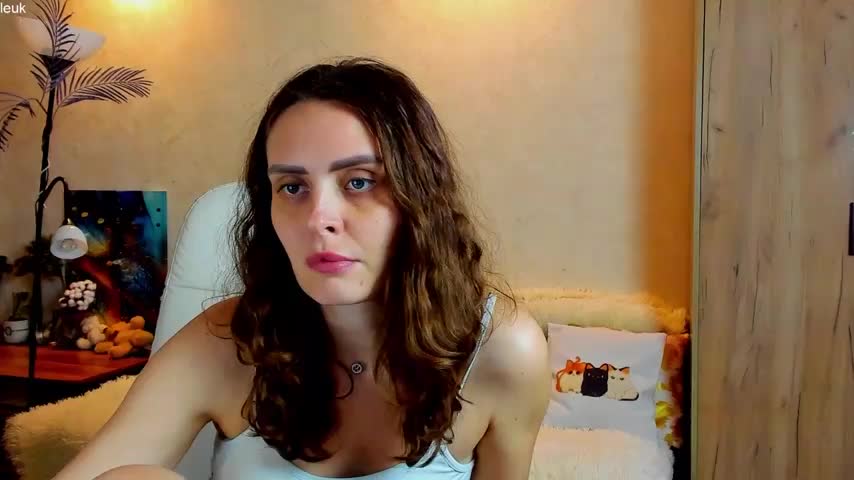 mia_grantes Cam Model Chat October 13, 2025
