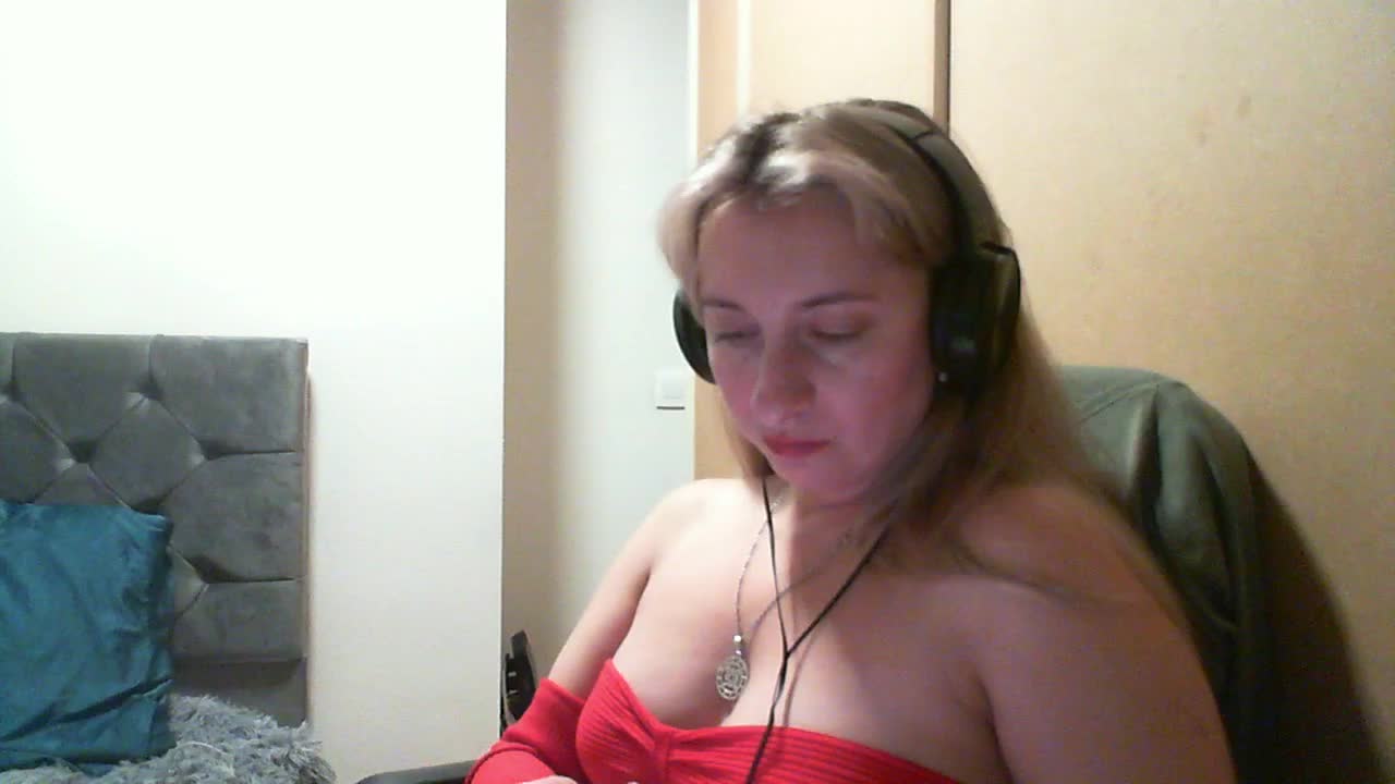 RuslanaFlower Cam Model Chat October 13, 2025