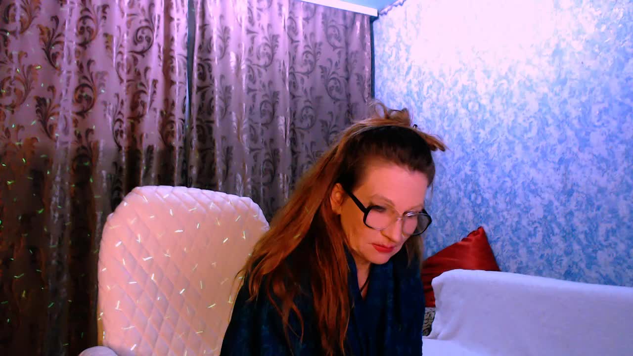 1CrazyPussy Cam Model Chat October 13, 2025